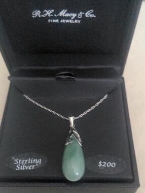 NWT Sterling Silver Green Jade Teardrop Pendant Necklace Macy's, 18" Chain